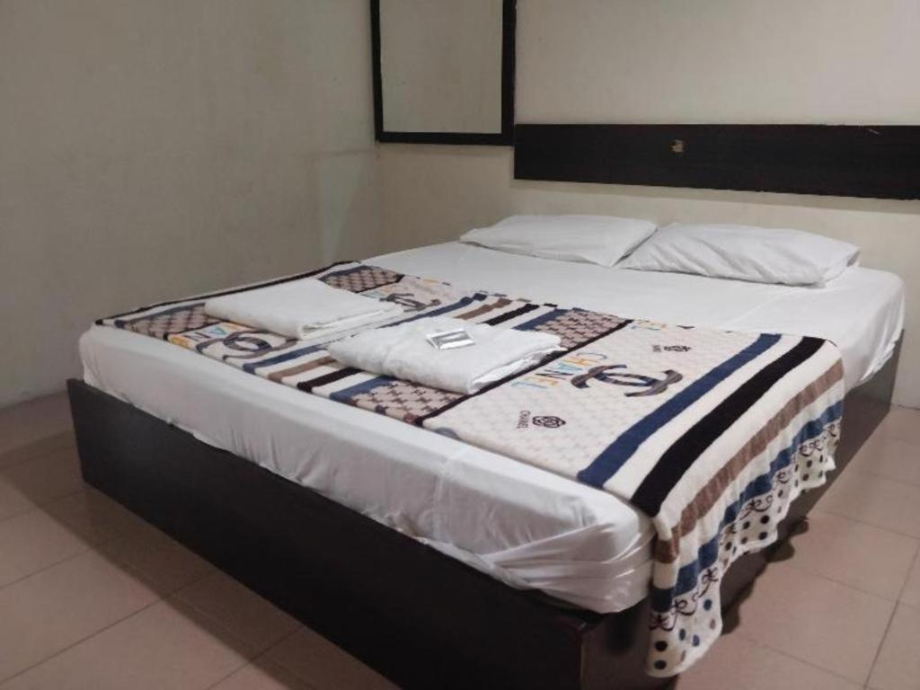 Spot On 89907 Motel Impian Seri Manjung Exterior photo